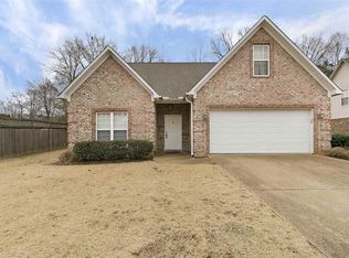 172 Executive Dr, Jackson, TN 38305