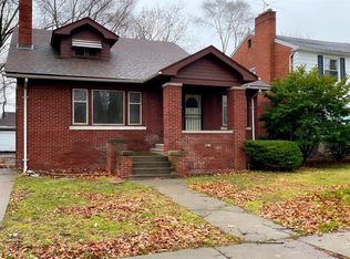 15022 Greenview Rd, Detroit, MI 48223