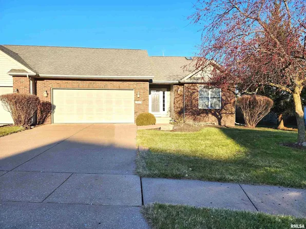 1313 33rd Avenue Cir, Silvis, IL 61282