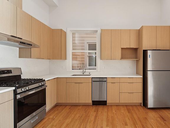 2nd image of 1604 McAllister St APT 2