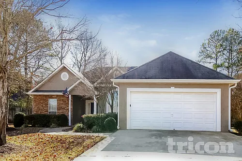 608 Waterford Ln Photo 1