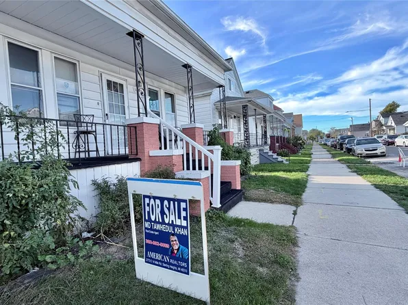 11697 Moran St, Hamtramck, MI 48212