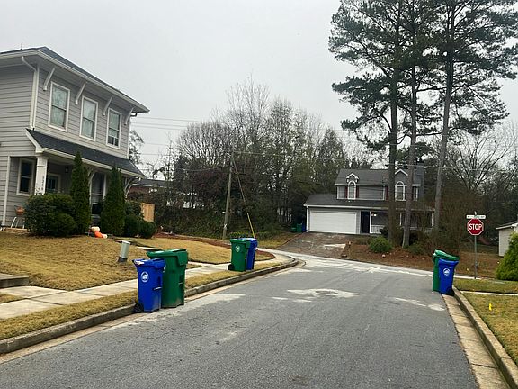 4th image of 5313 Hearthstone St