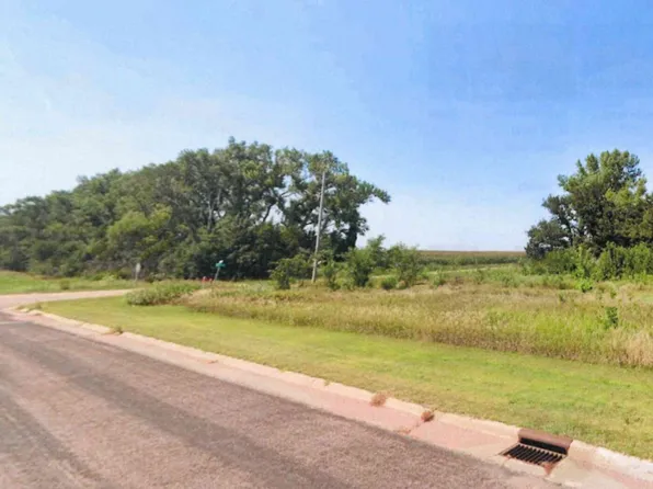Lots 1 & 2 Western Estates Addn, Madison, SD 57042