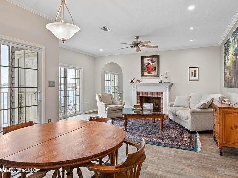 74 Lake Barnett Dr — Photo 19