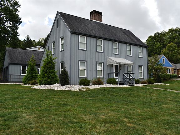 2nd image of 306 Bridlewood Dr