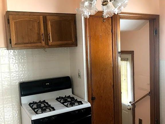 5th image of 8202 Renwood Dr