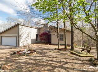 33 N Cerney Ln, Bella Vista, AR 72714