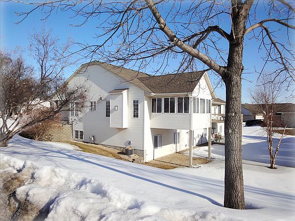 2nd image of 4120 Black Oaks Ln N