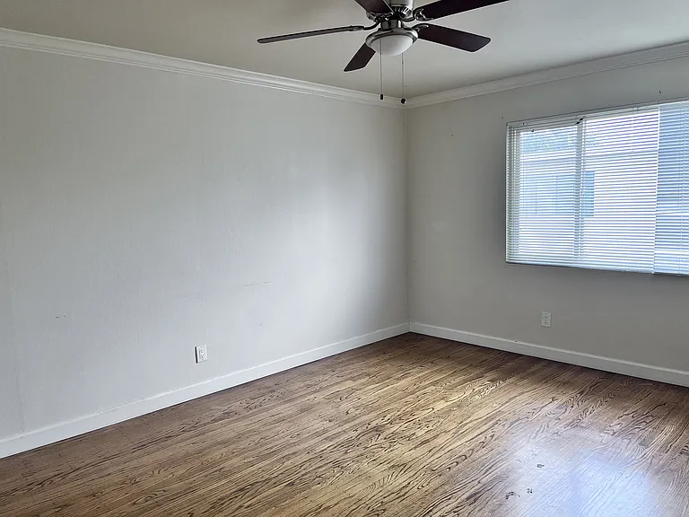 935 Sheridan St #3 — Photo 4