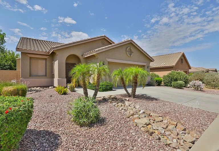 11547 E Sylvan Ave — Photo 1
