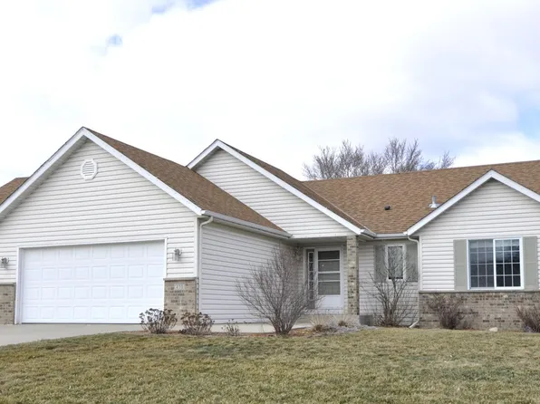 430 Lally Ct, Zumbrota, MN 55992