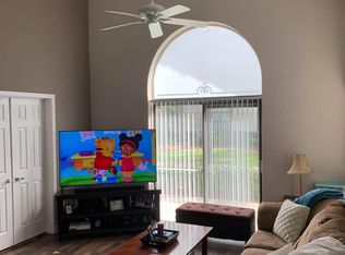 6015 Town Colony Dr APT 313, Boca Raton, FL 33433