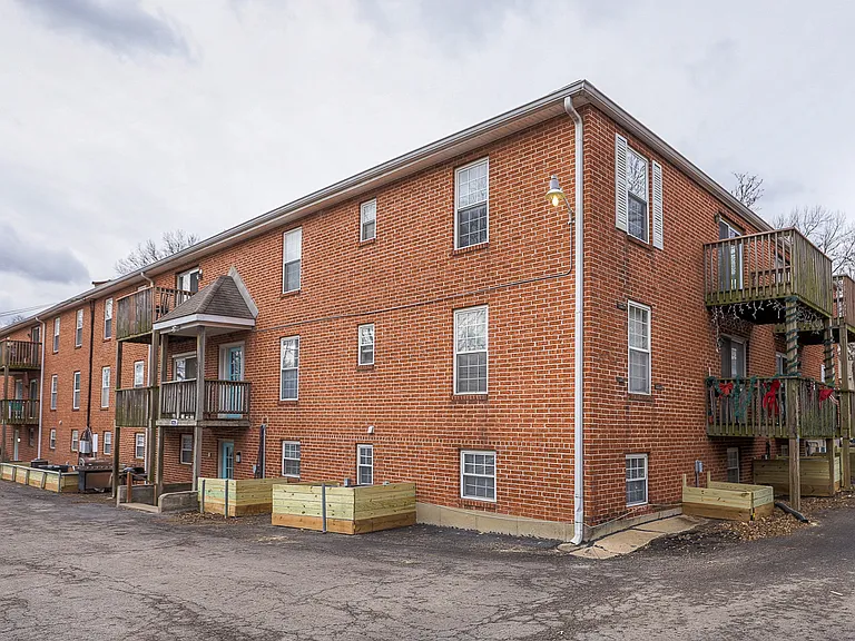 8325 Lowell Ave #6 — Photo 26