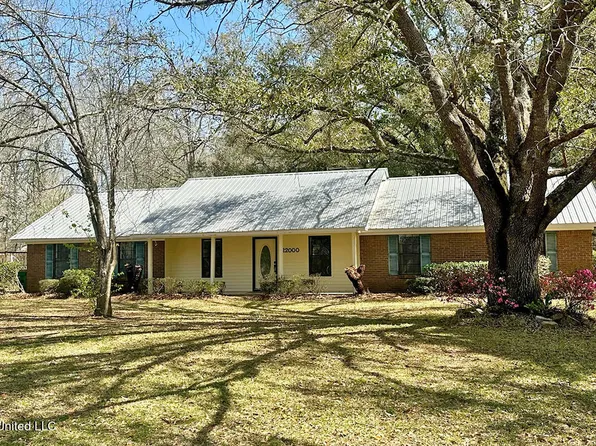 22000 Northview Dr, Moss Point, MS 39562