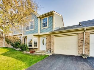 1310 Robin Dr, Carol Stream, IL 60188