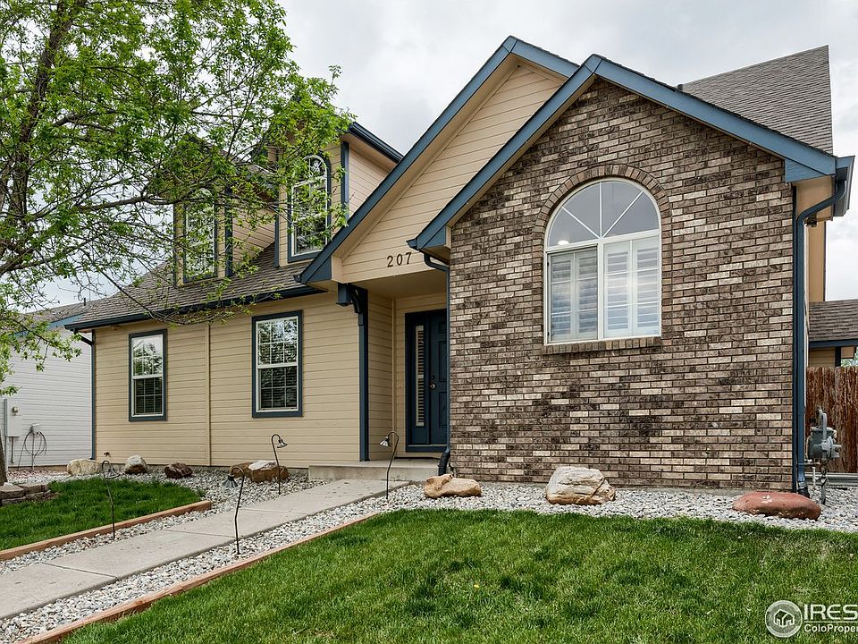 1st image of 207 Lark Bunting Ave