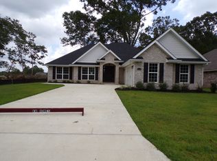6091 Twenty One Oaks Dr, Pensacola, FL 32526