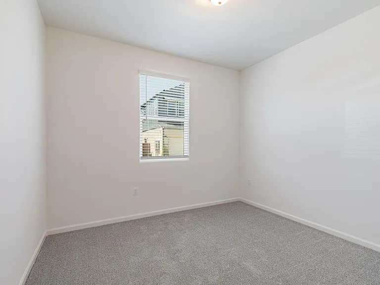 697 Philip Way — Photo 26