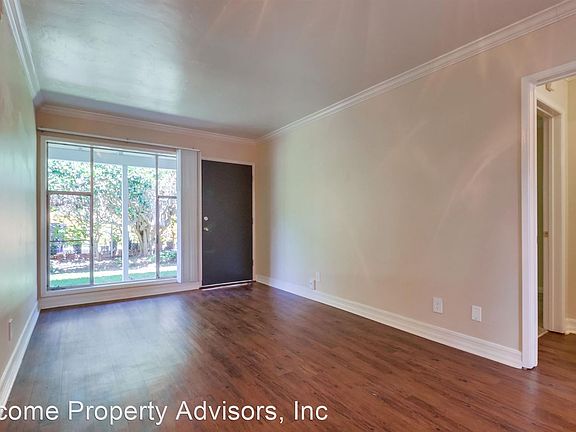 4th image of 953 Opal St