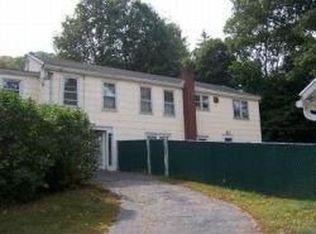 3 Theresa St, Naugatuck, CT 06770