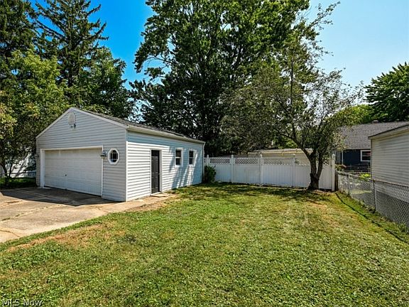 5th image of 5115 Lucydale Ave
