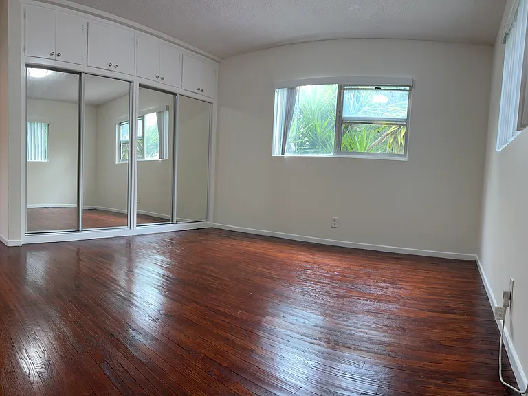 7719 Hampton Ave #17 — Photo 7