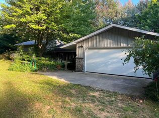 4516 Bay Glad County Line Rd, Rhodes, MI 48652