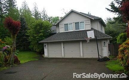 Nestled in for privacy
						:
						With the benefit of wonderful neighbors, this home is tucked away for privacy
