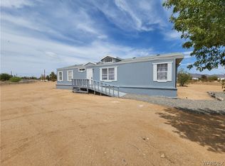 5821 W Abrigo Dr, Golden Valley, AZ 86413