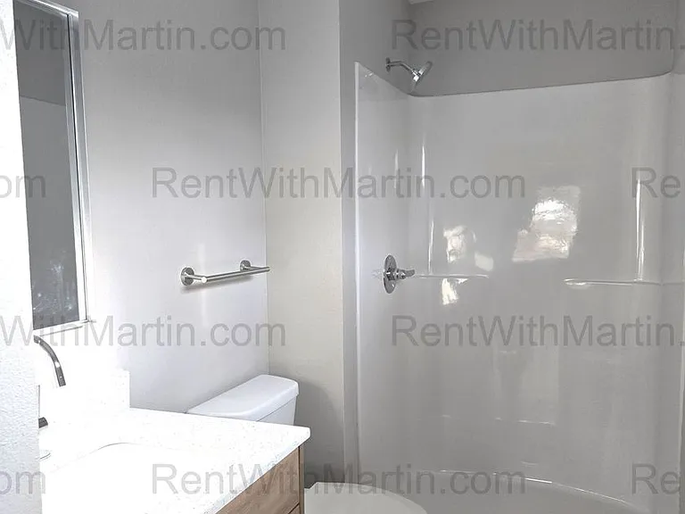 136 Janney Ave — Photo 12