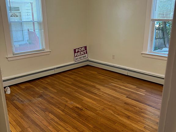 3rd image of 31 Home Ave #2R