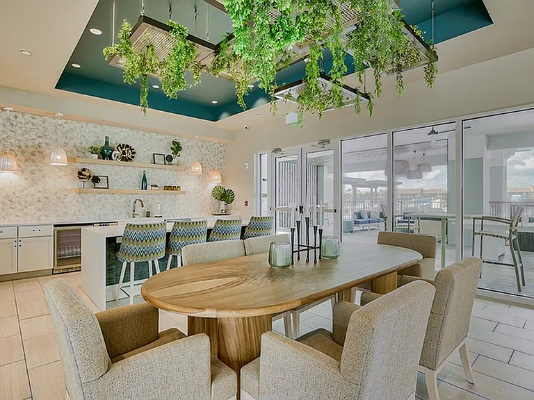 Charlotte Commons — Photo 11