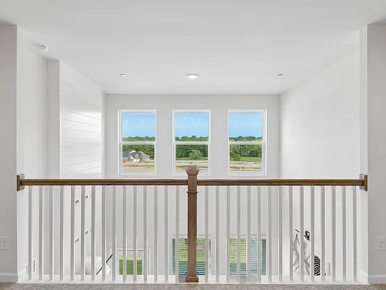 615 Club View Way — Photo 37