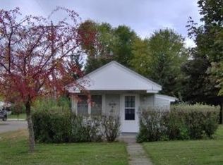 2636 Shorehaven Ln, Oshkosh, WI 54904