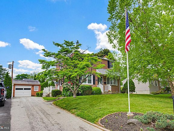 3rd image of 336 Yarnall Dr