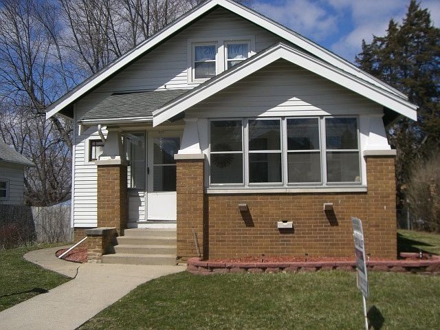 1st image of 2220 10th Ave