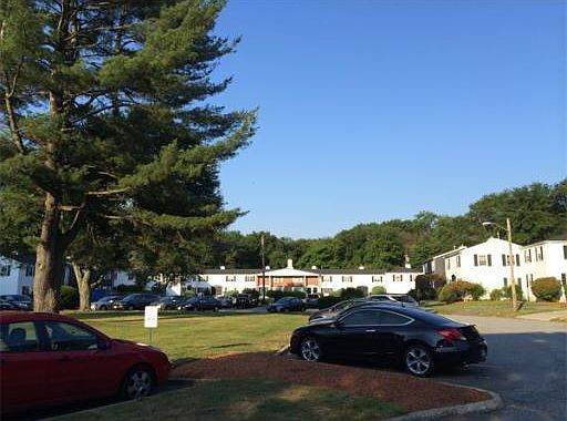 2nd image of 76 Roberts Dr