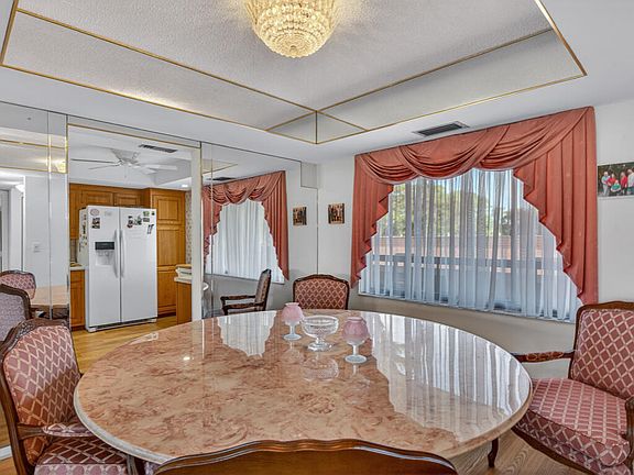4th image of 413 Augusta Blvd APT 206