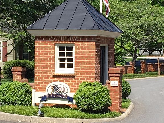 2nd image of 101 Bennington Dr