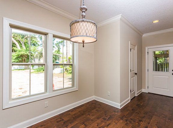 5th image of 328 Palmetto St