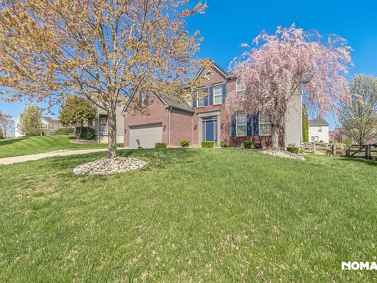 2638 Hazelnut Ct — Photo 4