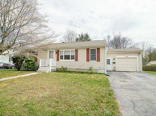 152 Roberta Ave, Woonsocket, RI 02895