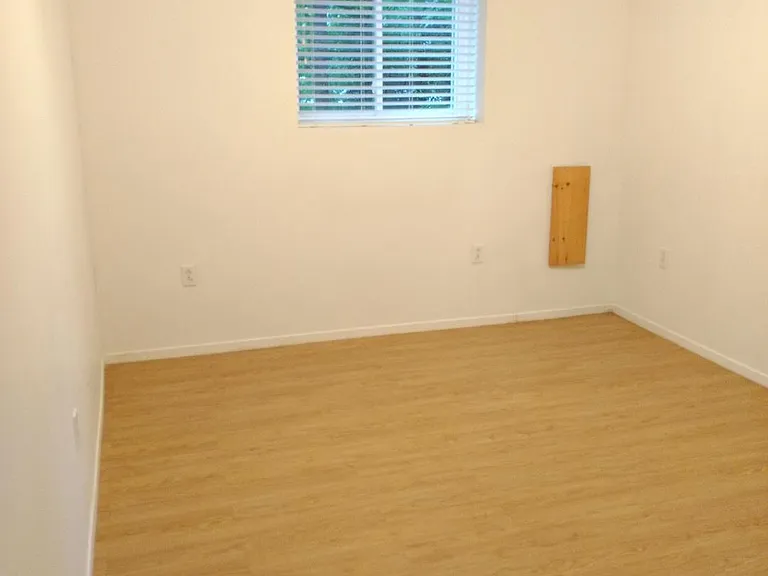 Bedroom Picture 2
