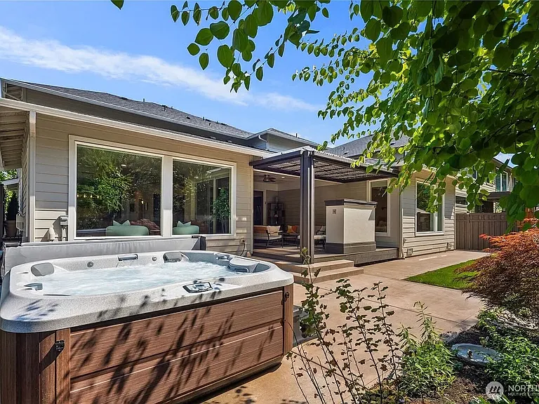 14512 Overlook Dr E — Photo 20