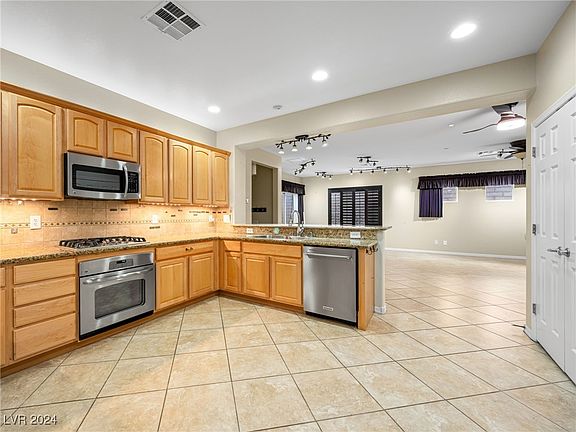 4th image of 845 Colina Alta Pl