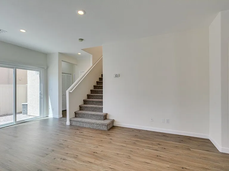 892 Blue Rosalie Pl — Photo 6