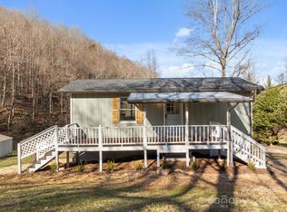 302 Cagle Cv, Sylva, NC 28779
