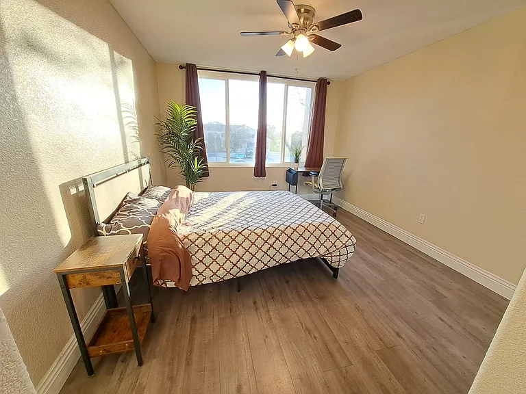 3975 Nobel Dr #A — Photo 11