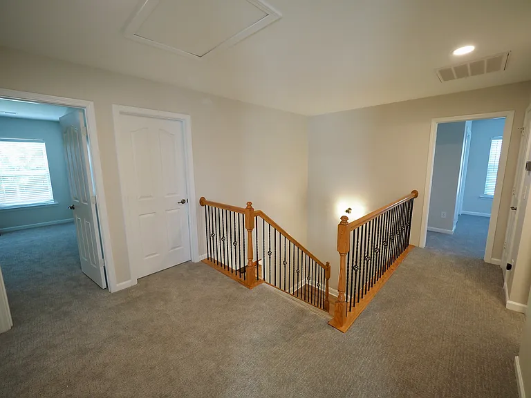 27 Border Ave — Photo 14